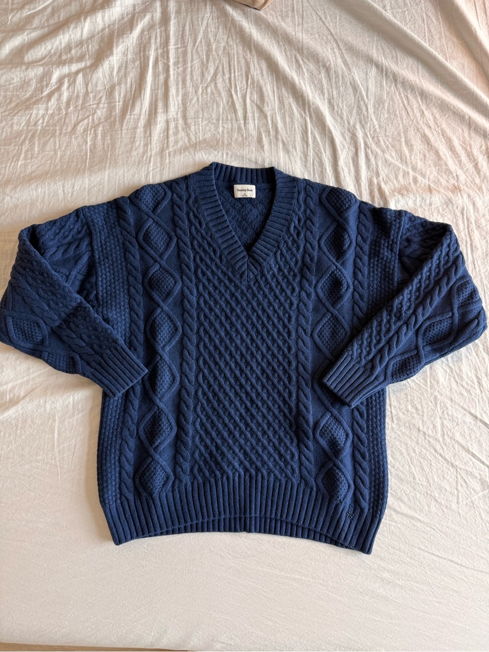 Aritzia Sunday Best Peggy V-Neck Sweater Merino Wool Deep Grotto Blue XS Women’s
